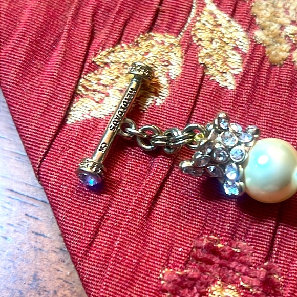 Heidi Daus’s lustrous creamy pearls with colored crystals - Picture 5 of 8